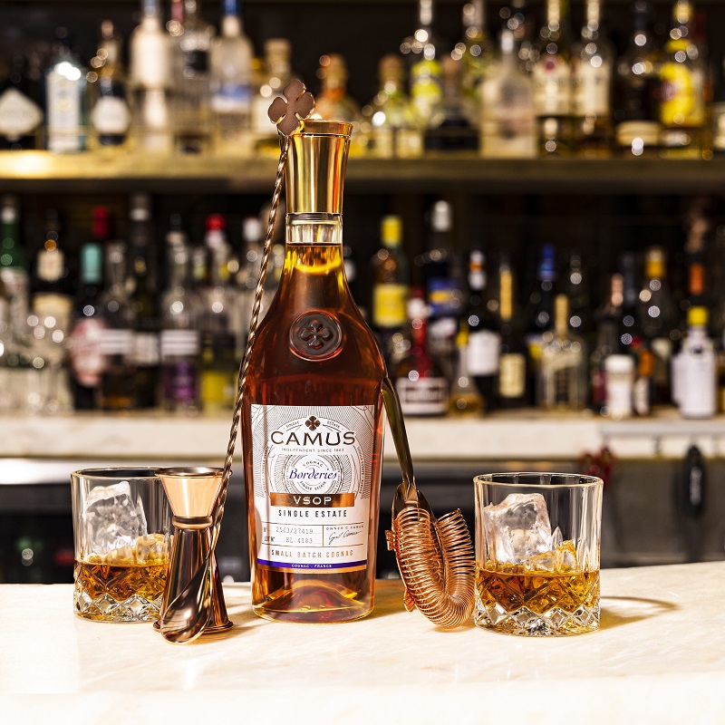 Whiskey, Flasche, Barwerkzeug, Gläser, Kupferwerkzeug