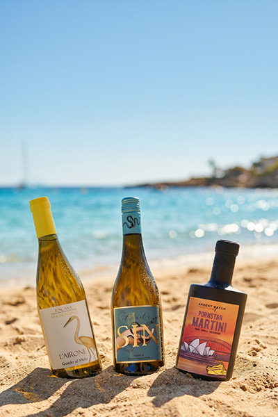Weißwein, Weinglas, Sandstrand, Flaschen, Sommer
